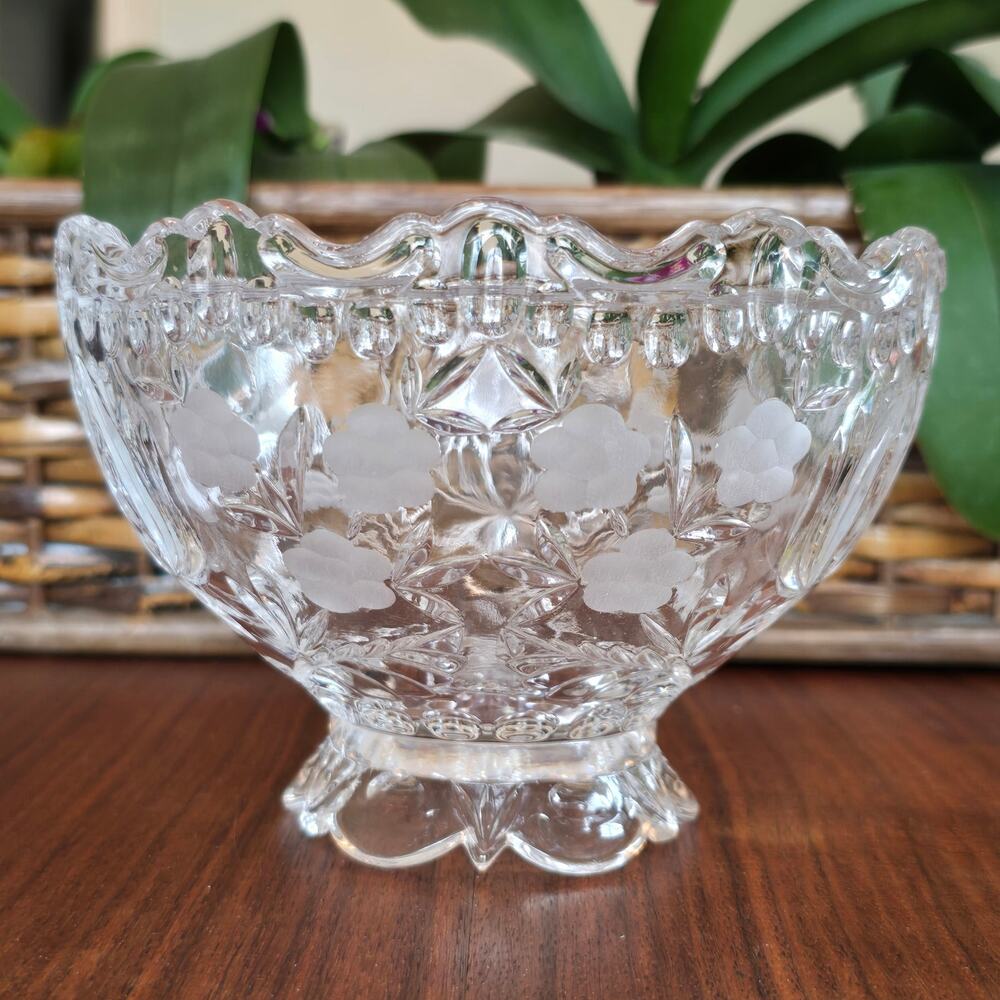 Vintage AnnaHutte Serving Bowl Floral Scalloped Edge Lead Crystal Cottagecore